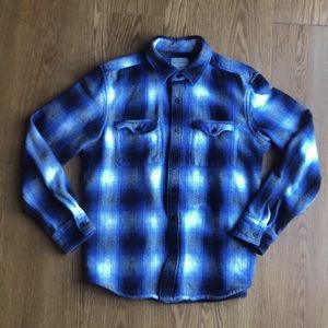 American Eagle Classic Fit Flannel
